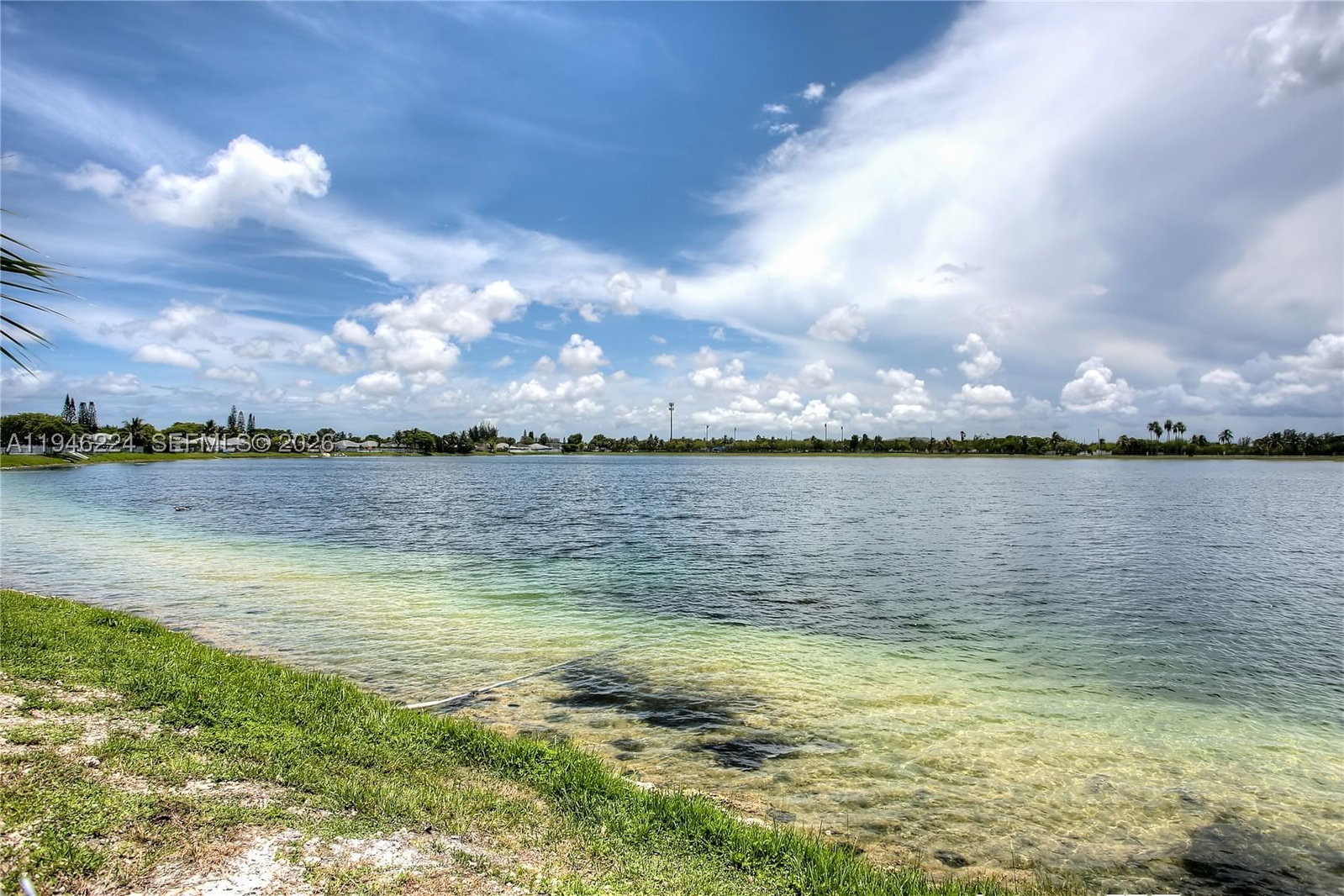Real estate property located at 3060 203rd Ter, Miami-dade, Leslie Lake North, Miami Gardens, FL