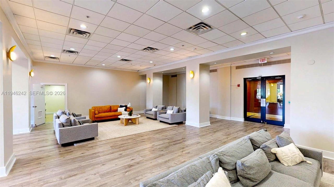 Real estate property located at 5600 Collins Ave #10A, Miami-dade, 5600 Condo, Miami Beach, FL