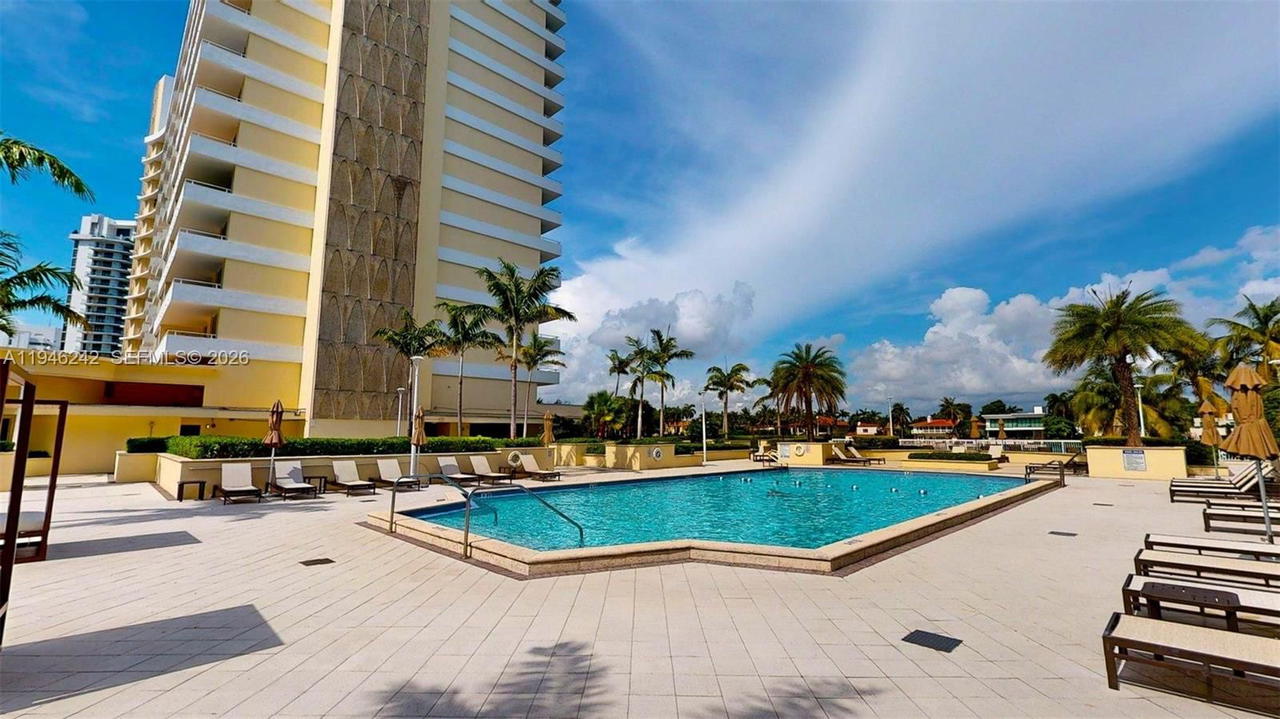 Real estate property located at 5600 Collins Ave #10A, Miami-dade, 5600 Condo, Miami Beach, FL