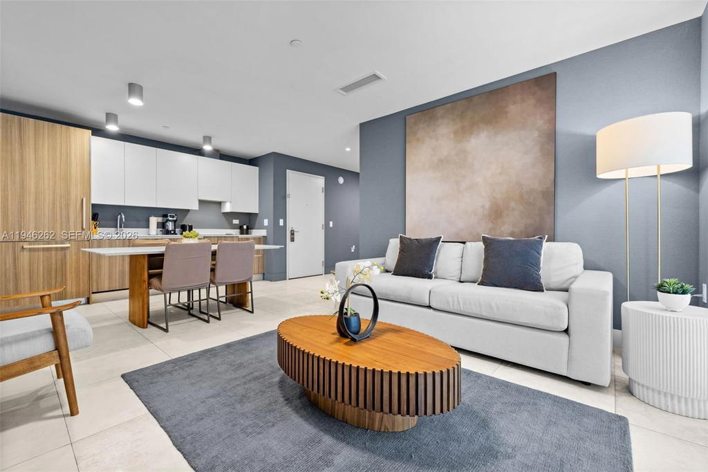 Real estate property located at 239 9th St #2303, Miami-dade, Smart Brickell, Miami, FL