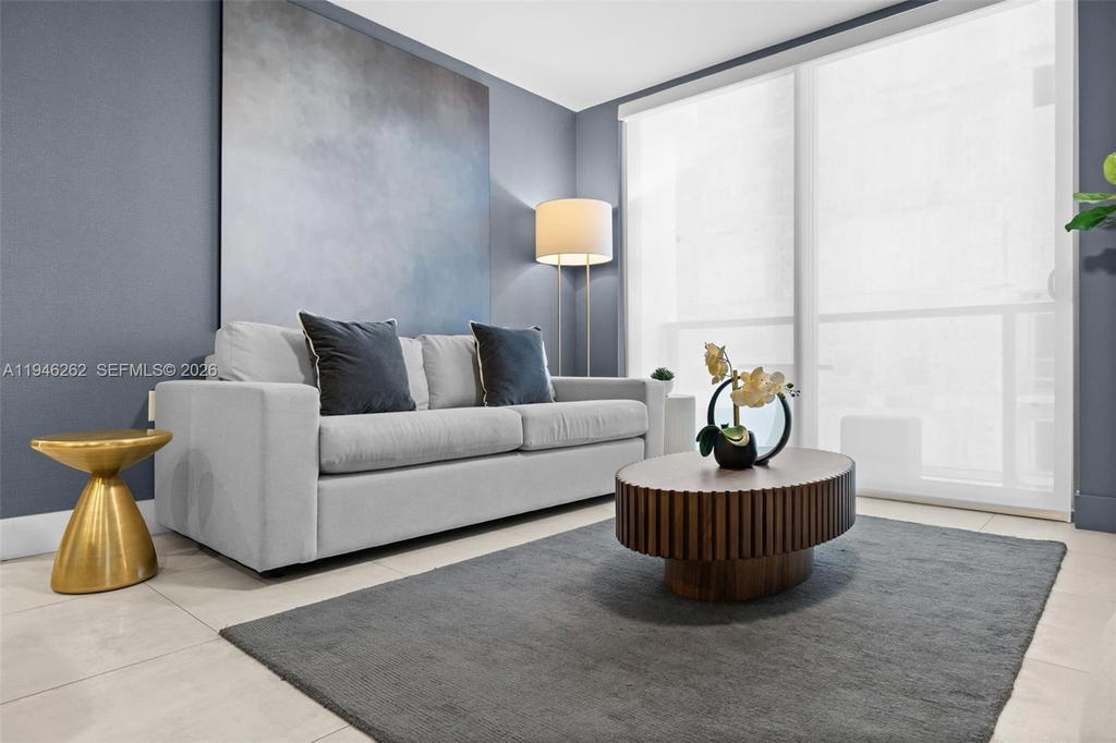 Real estate property located at 239 9th St #2303, Miami-dade, Smart Brickell, Miami, FL