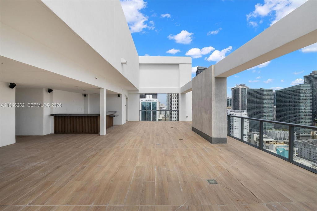 Real estate property located at 239 9th St #2303, Miami-dade, Smart Brickell, Miami, FL