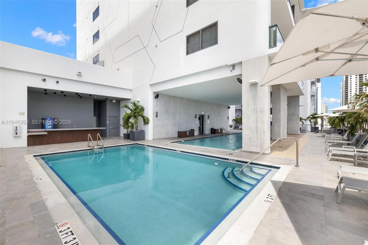 Real estate property located at 239 9th St #2303, Miami-dade, Smart Brickell, Miami, FL