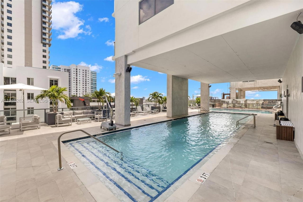Real estate property located at 239 9th St #2303, Miami-dade, Smart Brickell, Miami, FL