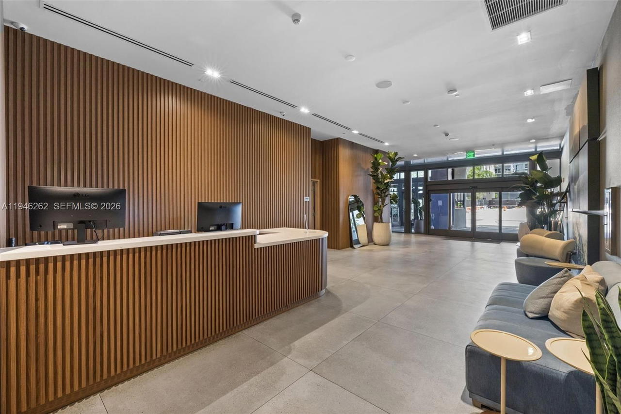 Real estate property located at 239 9th St #2303, Miami-dade, Smart Brickell, Miami, FL