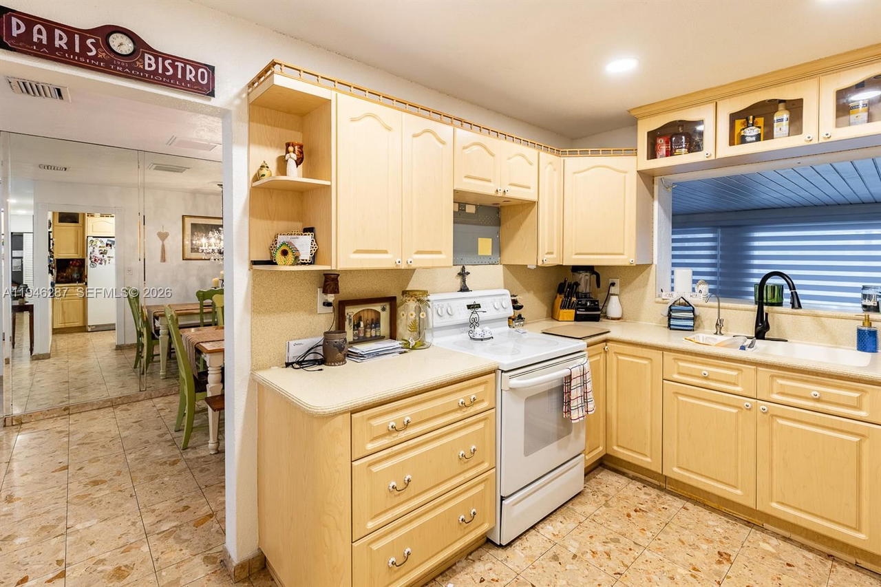Real estate property located at 1243 78th St, Miami-dade, Palm Lakes Sec 1, Hialeah, FL