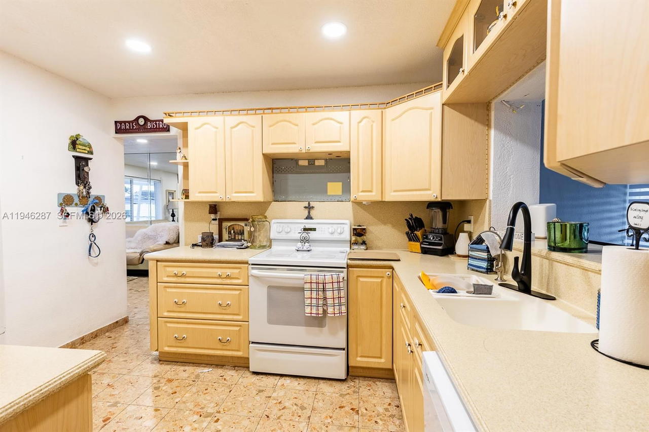 Real estate property located at 1243 78th St, Miami-dade, Palm Lakes Sec 1, Hialeah, FL