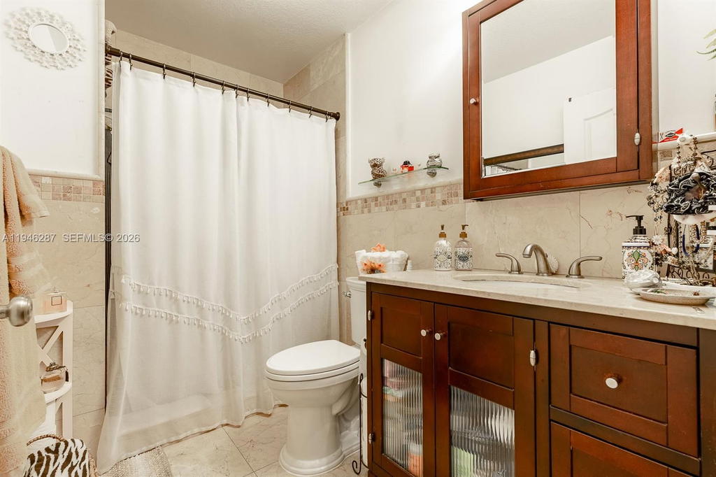Real estate property located at 1243 78th St, Miami-dade, Palm Lakes Sec 1, Hialeah, FL