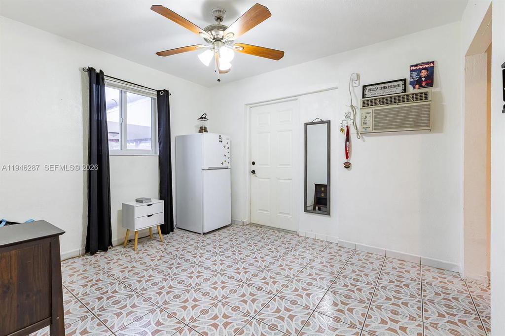 Real estate property located at 1243 78th St, Miami-dade, Palm Lakes Sec 1, Hialeah, FL