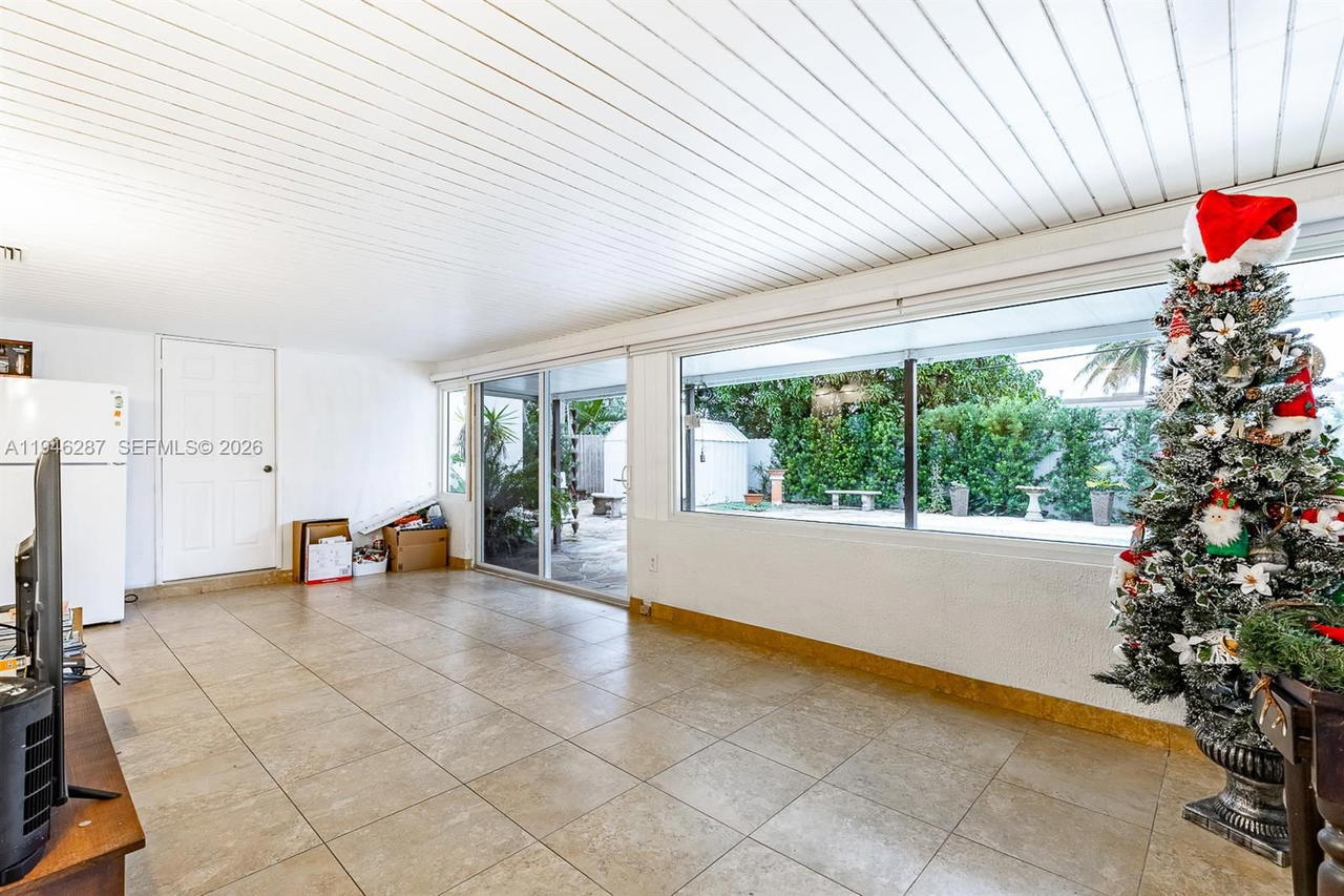 Real estate property located at 1243 78th St, Miami-dade, Palm Lakes Sec 1, Hialeah, FL