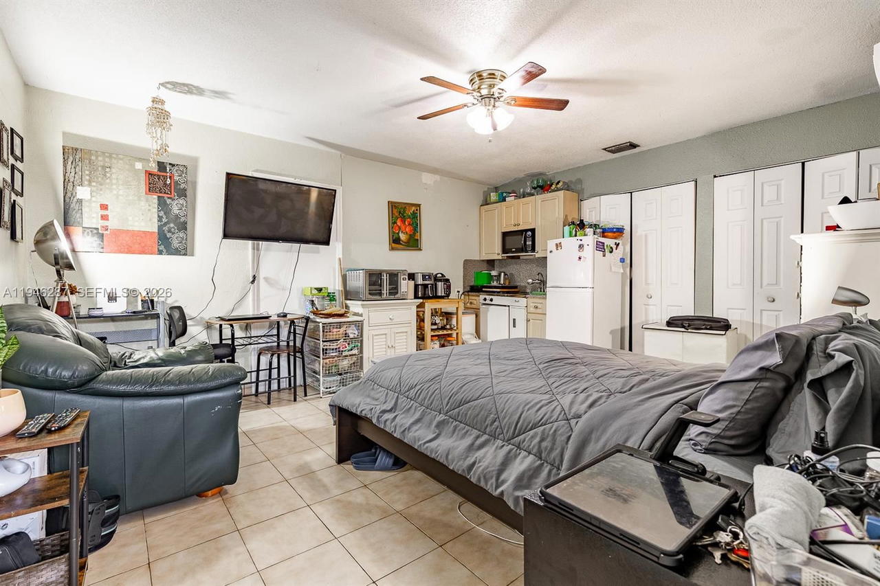 Real estate property located at 1243 78th St, Miami-dade, Palm Lakes Sec 1, Hialeah, FL