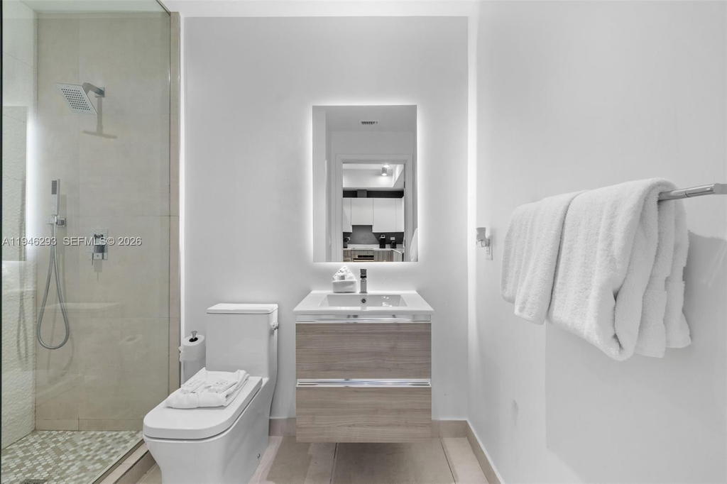 Real estate property located at 239 9th St #1604, Miami-dade, Smart Brickell, Miami, FL