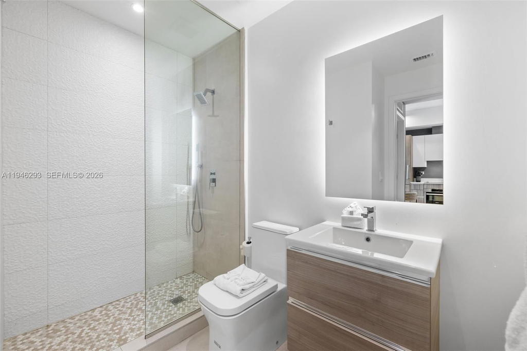 Real estate property located at 239 9th St #1604, Miami-dade, Smart Brickell, Miami, FL