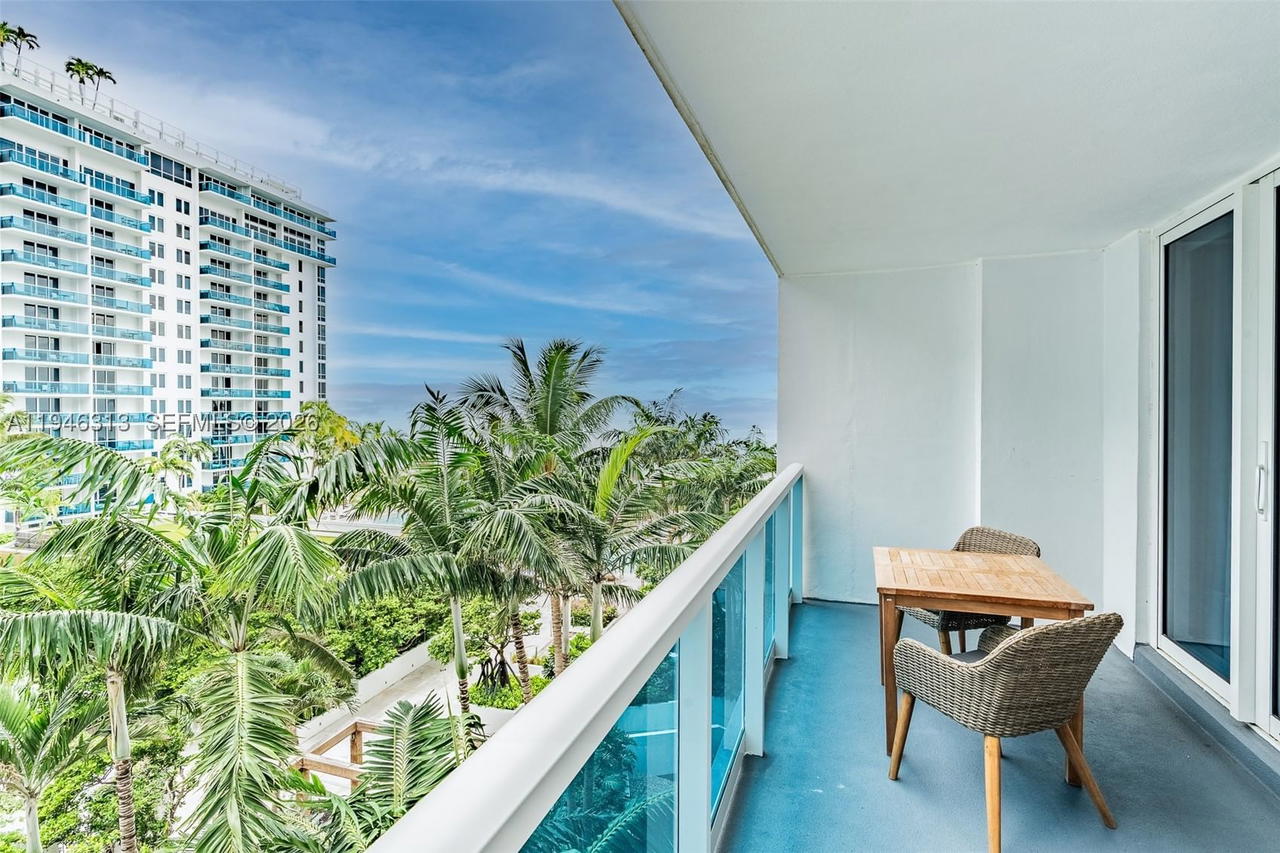Real estate property located at 2301 Collins Ave #719, Miami-dade, Roney Palace Condo, Miami Beach, FL