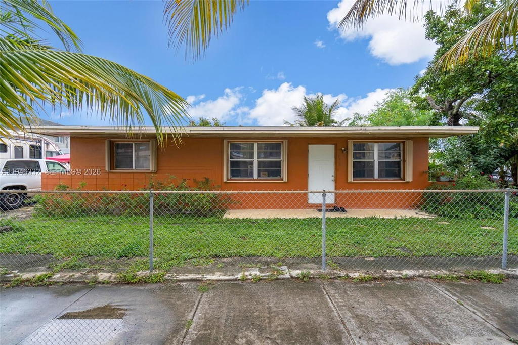 Real estate property located at 8400 24th Ct, Miami-dade, Bertha Park, Miami, FL