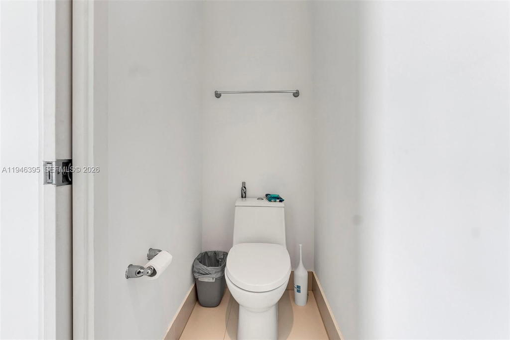Real estate property located at 501 31 #4305, Miami-dade, Paraiso Bayviews, Miami, FL
