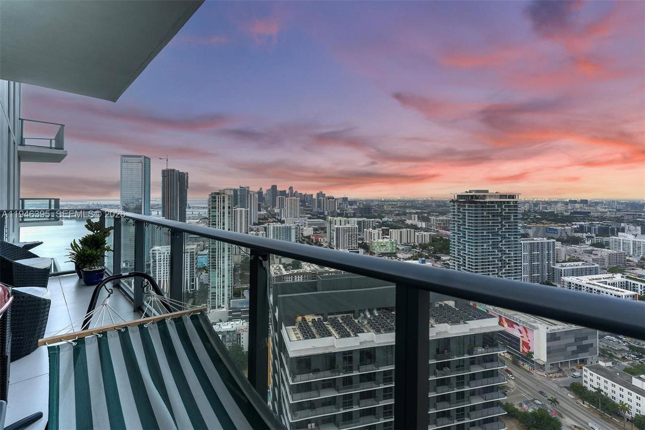 Real estate property located at 501 31 #4305, Miami-dade, Paraiso Bayviews, Miami, FL