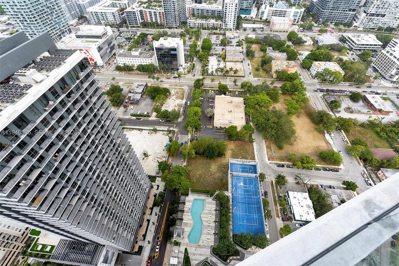 Real estate property located at 501 31 #4305, Miami-dade, Paraiso Bayviews, Miami, FL