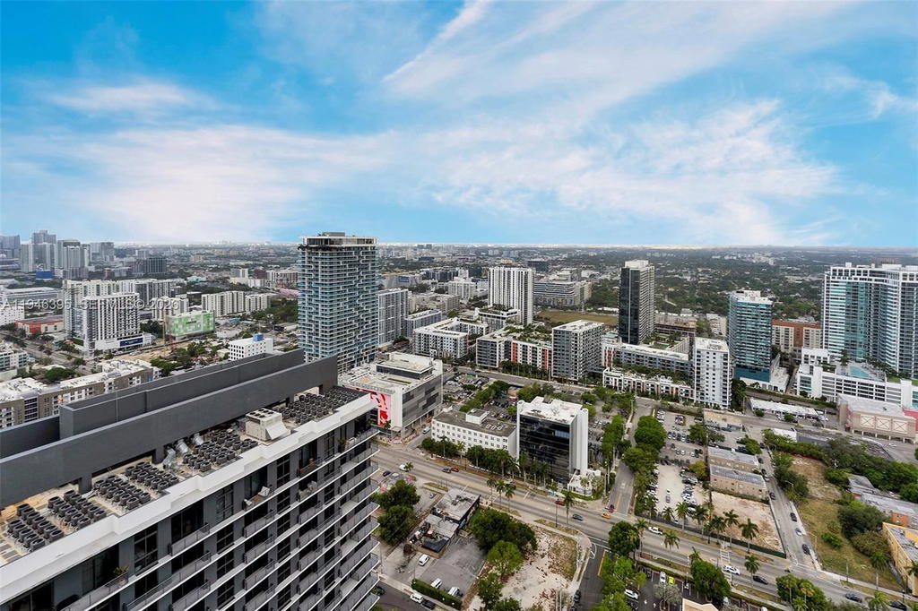 Real estate property located at 501 31 #4305, Miami-dade, Paraiso Bayviews, Miami, FL