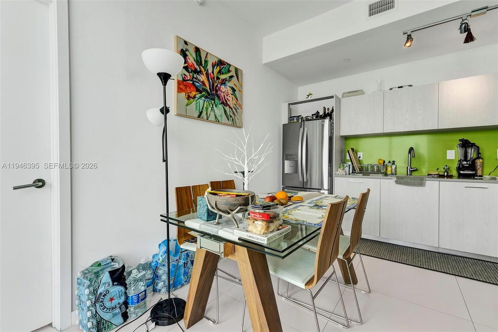 Real estate property located at 501 31 #4305, Miami-dade, Paraiso Bayviews, Miami, FL