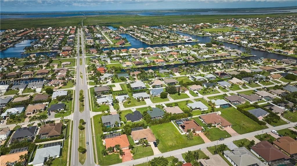 Real estate property located at 4724 23RD AVE, Lee, Cape Coral, Cape Coral, FL