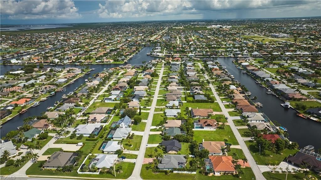 Real estate property located at 4724 23RD AVE, Lee, Cape Coral, Cape Coral, FL