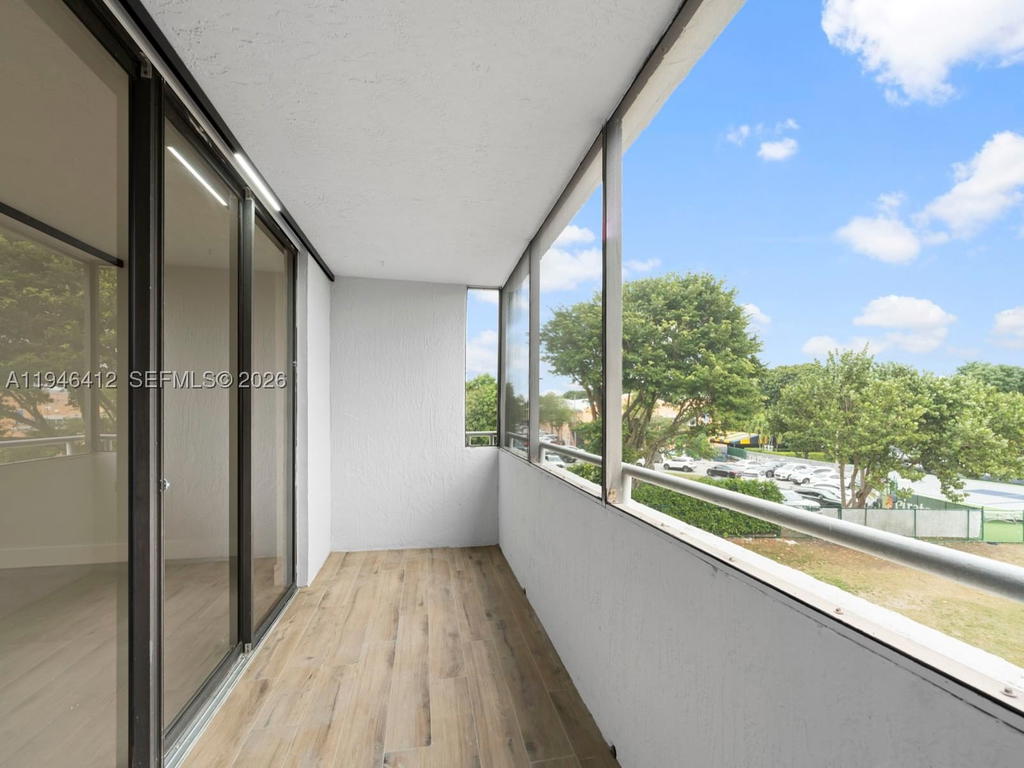 Real estate property located at 8215 152nd Ave G-308, Miami-dade, Verabella Falls Condo, Miami, FL