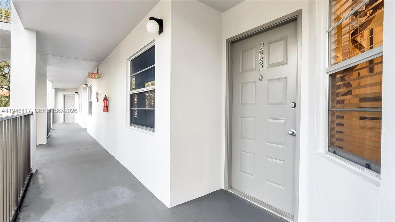 Real estate property located at 1351 125th Ave #203S, Broward, Cambridge At Century Vill, Pembroke Pines, FL
