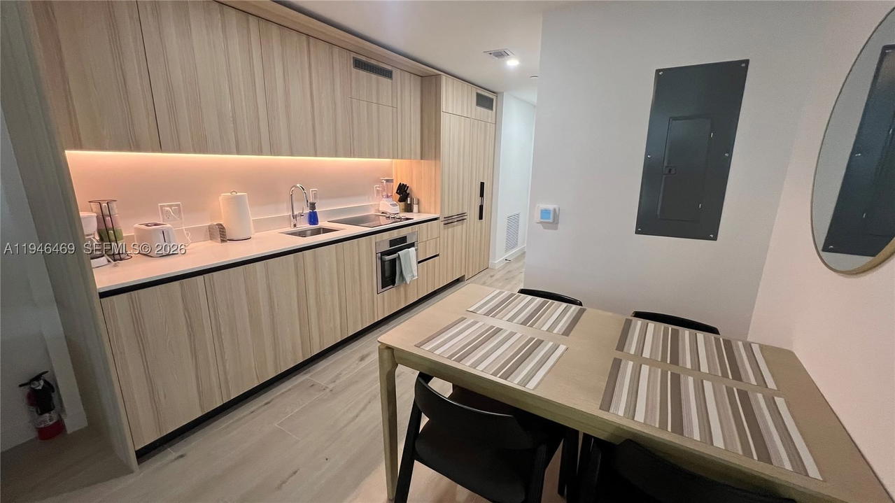 Real estate property located at 225 Miami Ave #905, Miami-dade, District 225, Miami, FL