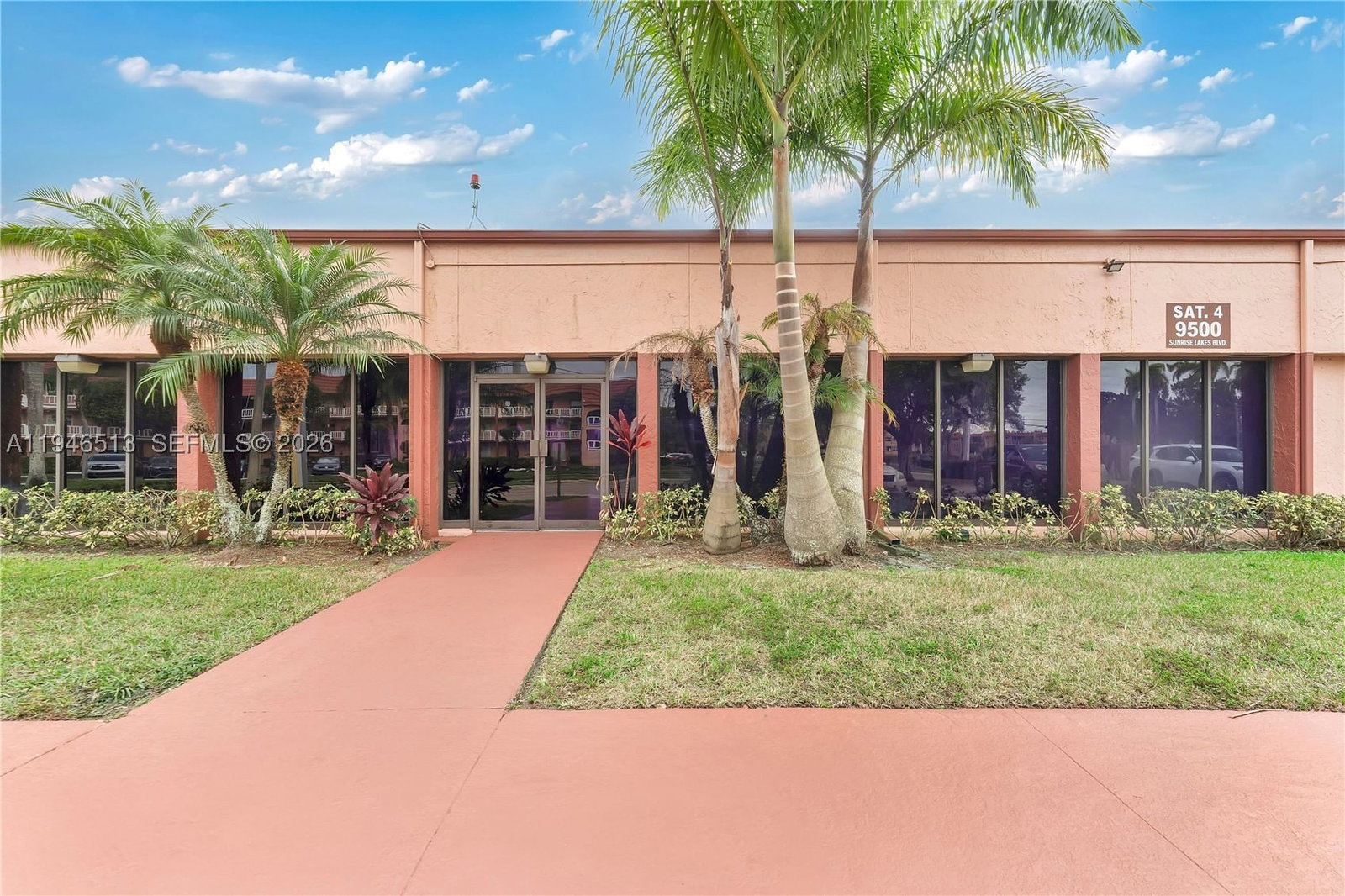 Real estate property located at 9721 Sunrise Lakes Blvd #201, Broward, Sunrise Lakes 135 Condo, Sunrise, FL