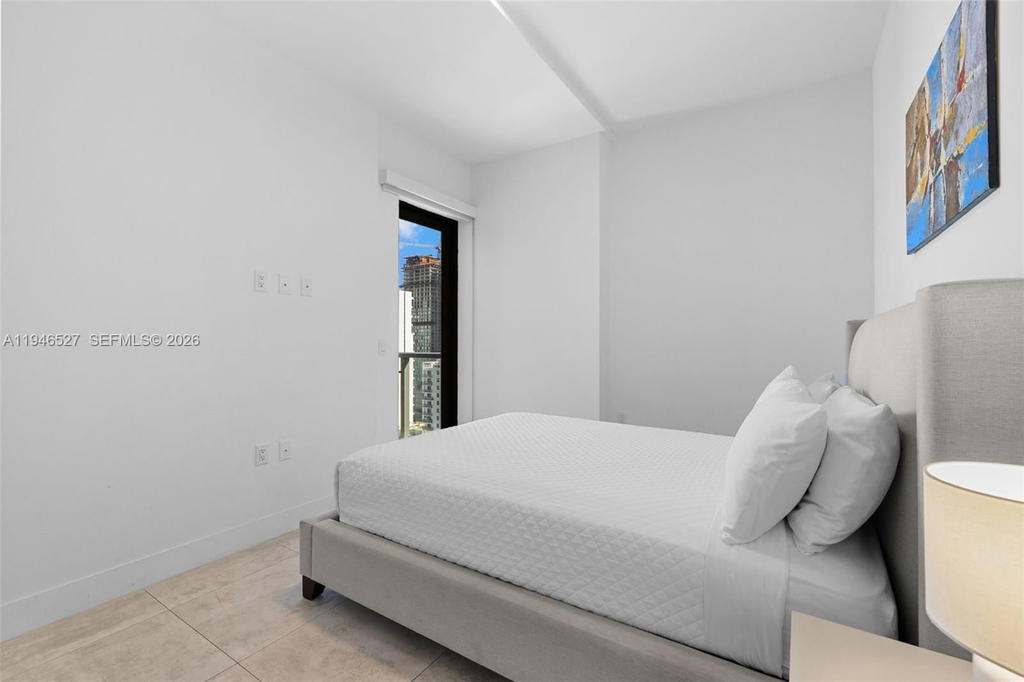 Real estate property located at 239 9th St #2304, Miami-dade, Smart Brickell, Miami, FL