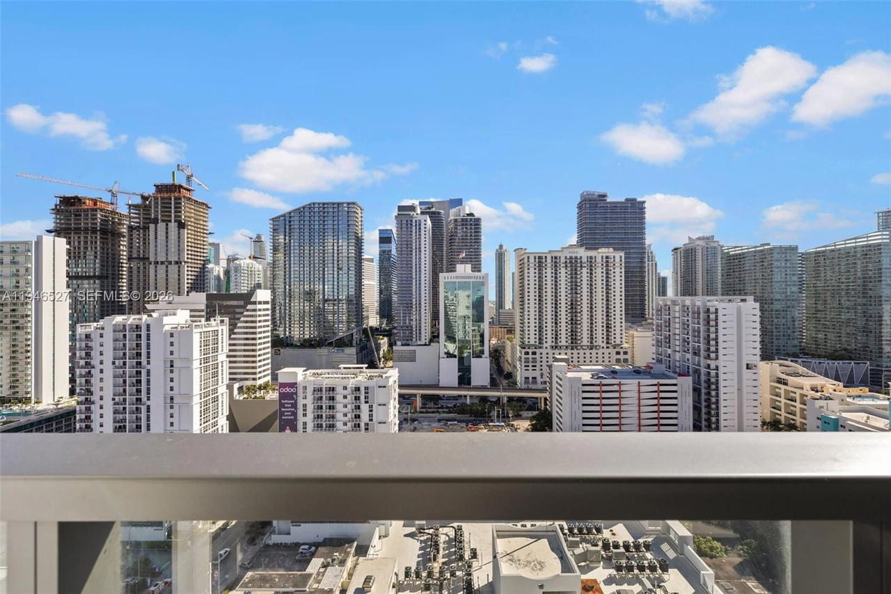 Real estate property located at 239 9th St #2304, Miami-dade, Smart Brickell, Miami, FL