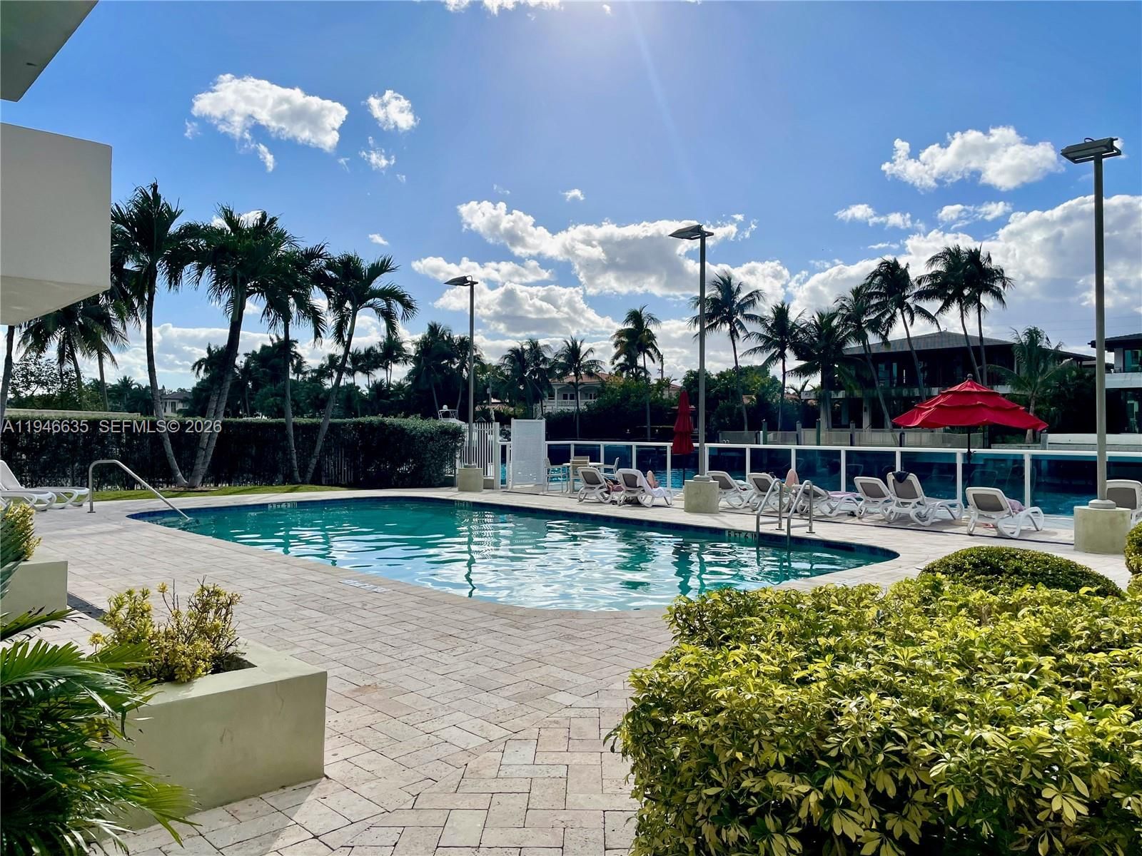 Real estate property located at 9800 Bay Harbor Dr #404, Miami-dade, Guildford Condo, Bay Harbor Islands, FL