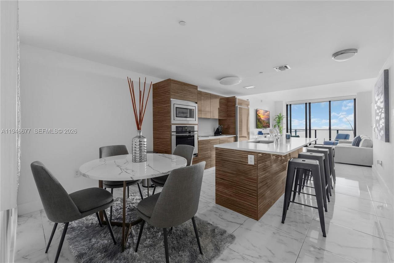 Real estate property located at 460 28th St #3002, Miami-dade, Icon Bay Condo, Miami, FL