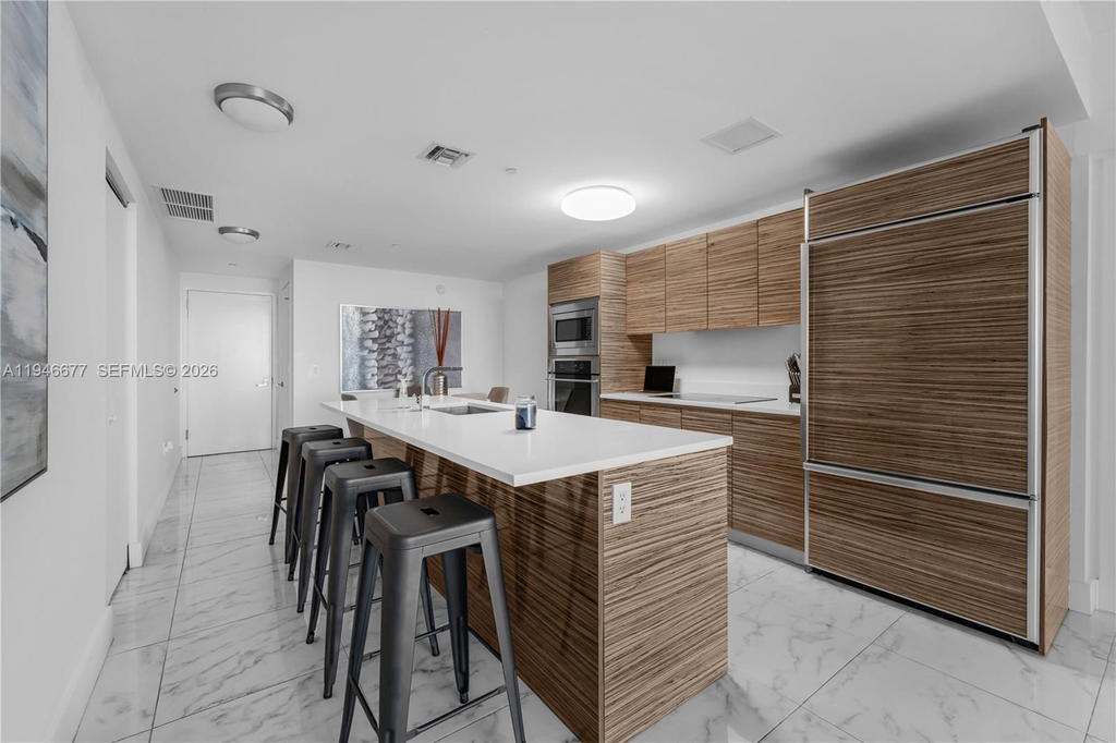 Real estate property located at 460 28th St #3002, Miami-dade, Icon Bay Condo, Miami, FL
