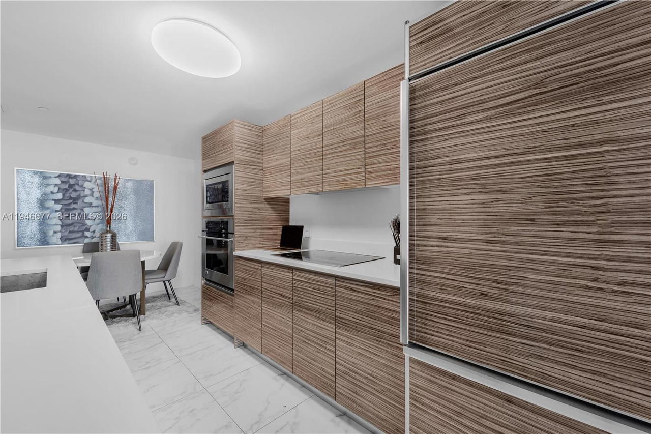 Real estate property located at 460 28th St #3002, Miami-dade, Icon Bay Condo, Miami, FL