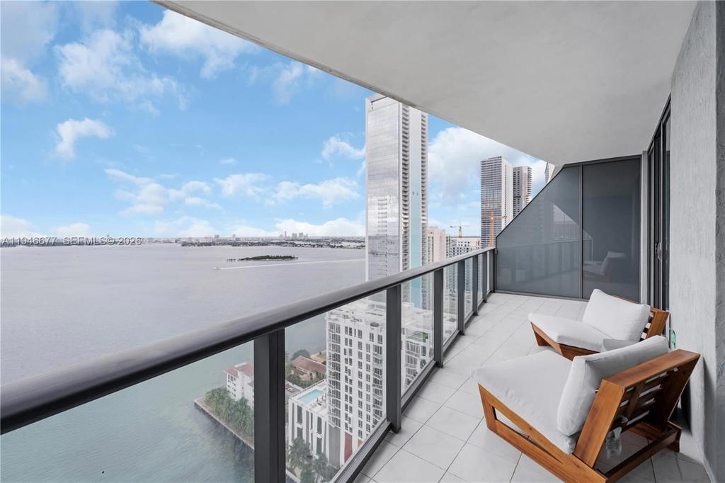 Real estate property located at 460 28th St #3002, Miami-dade, Icon Bay Condo, Miami, FL