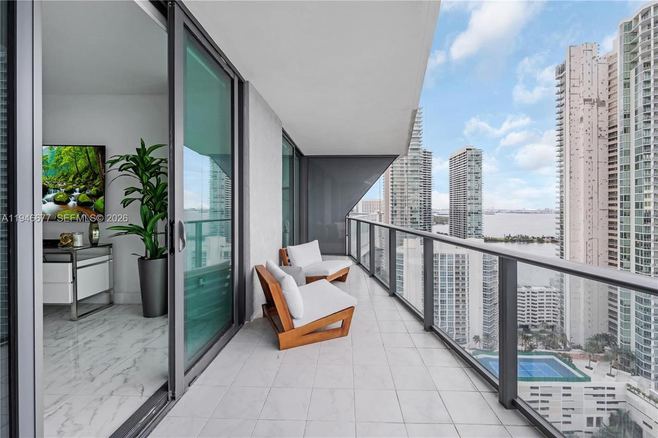 Real estate property located at 460 28th St #3002, Miami-dade, Icon Bay Condo, Miami, FL