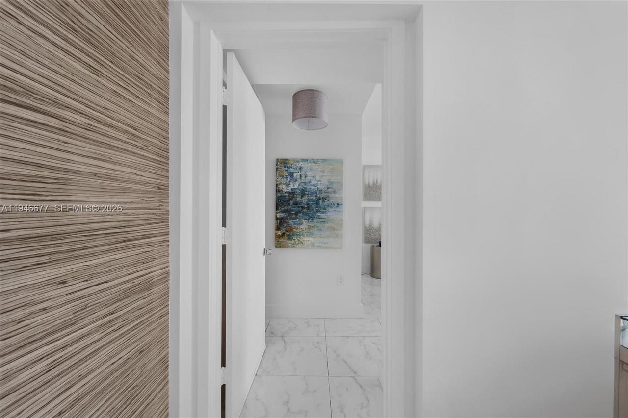 Real estate property located at 460 28th St #3002, Miami-dade, Icon Bay Condo, Miami, FL