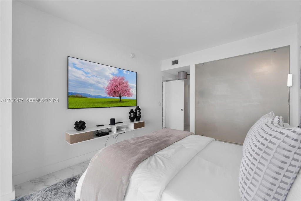 Real estate property located at 460 28th St #3002, Miami-dade, Icon Bay Condo, Miami, FL