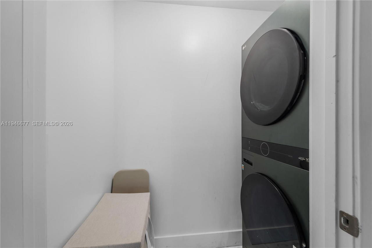 Real estate property located at 460 28th St #3002, Miami-dade, Icon Bay Condo, Miami, FL
