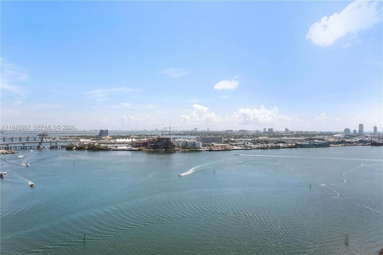 Real estate property located at 465 Brickell Ave #5505, Miami-dade, Iconbrickell Condo No 1, Miami, FL