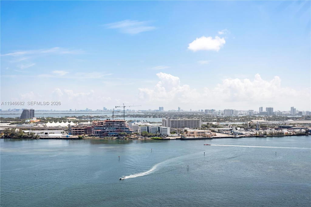 Real estate property located at 465 Brickell Ave #5505, Miami-dade, Iconbrickell Condo No 1, Miami, FL