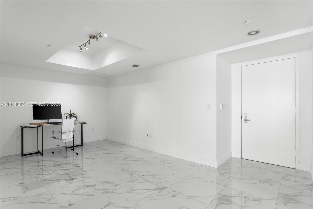 Real estate property located at 465 Brickell Ave #5505, Miami-dade, Iconbrickell Condo No 1, Miami, FL