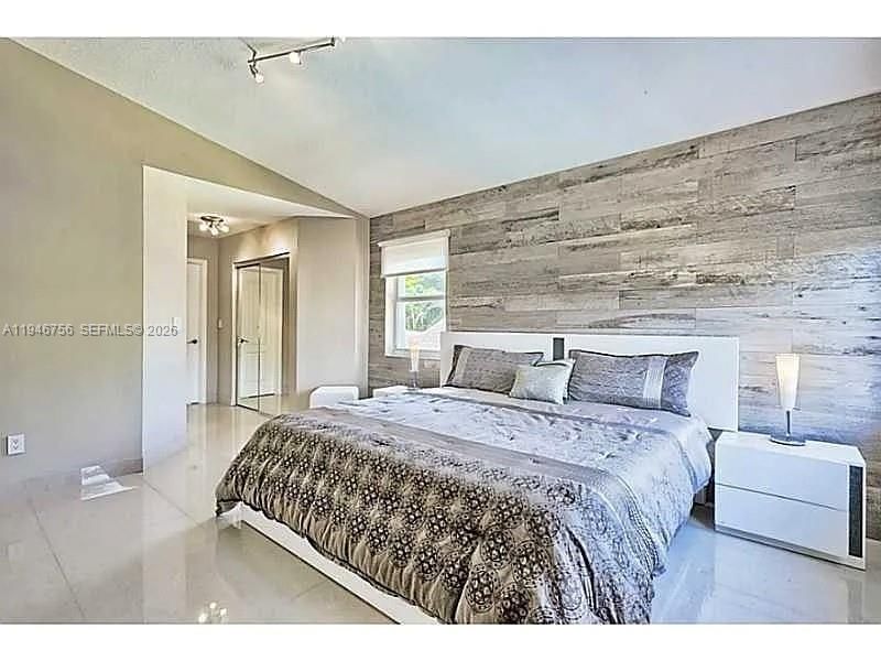 Real estate property located at 5863 111th Ave, Miami-dade, Doral Isles-antilles, Doral, FL