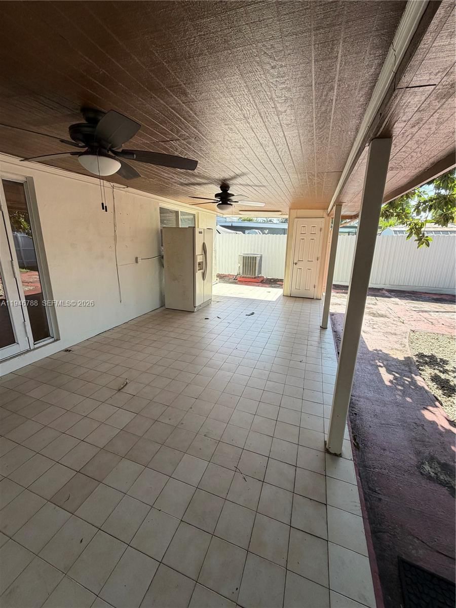 Real estate property located at 6090 5th Ln, Miami-dade, 4th Addn To Palm Springs, Hialeah, FL