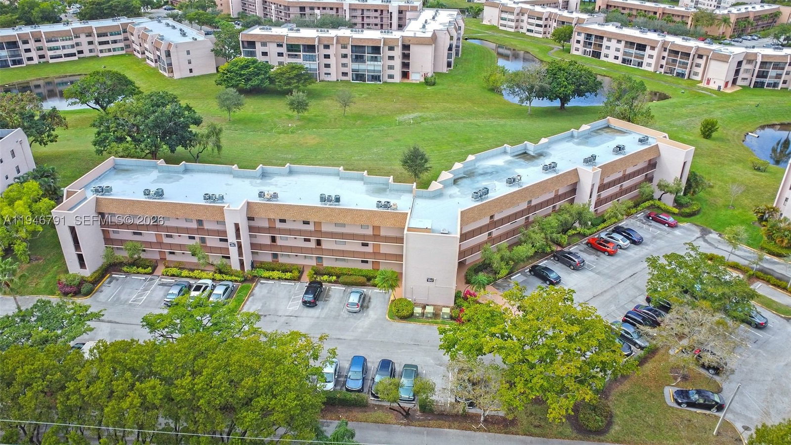 Real estate property located at 2941 Nob Hill Rd #208, Broward, Sunrise Lakes 173 Condo, Sunrise, FL