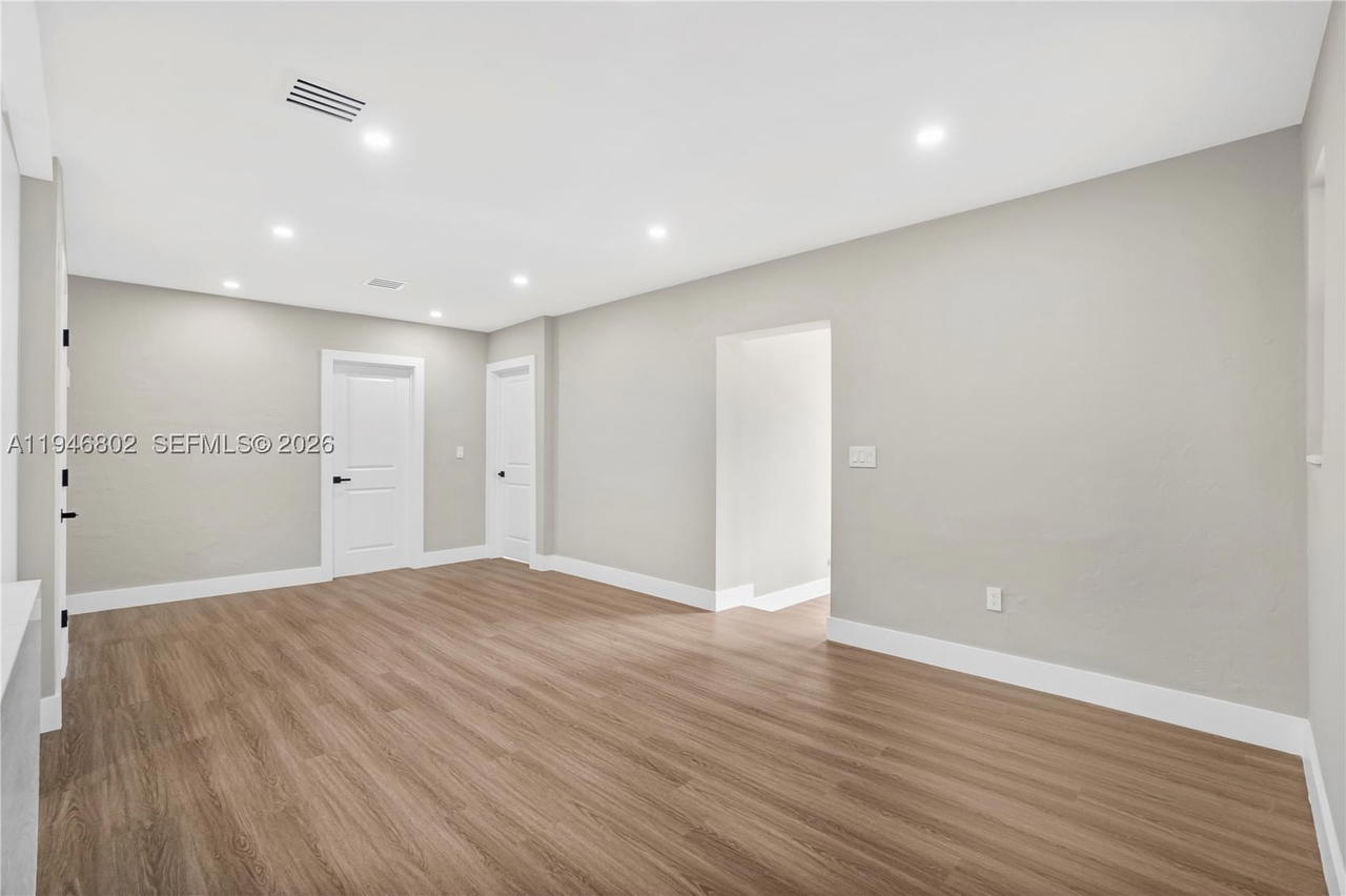 Real estate property located at 1151 45th St, Miami-dade, W Buena Vista Cen, Miami, FL