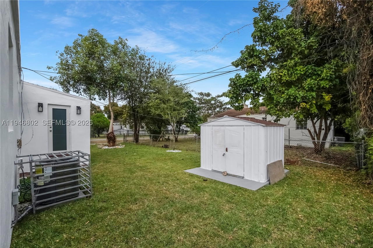 Real estate property located at 1151 45th St, Miami-dade, W Buena Vista Cen, Miami, FL