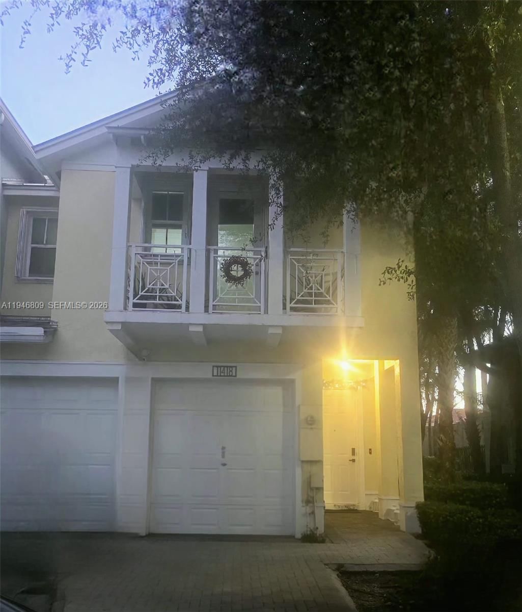 Real estate property located at 11418 74th Ter, Miami-dade, Reserve At Doral West, Doral, FL